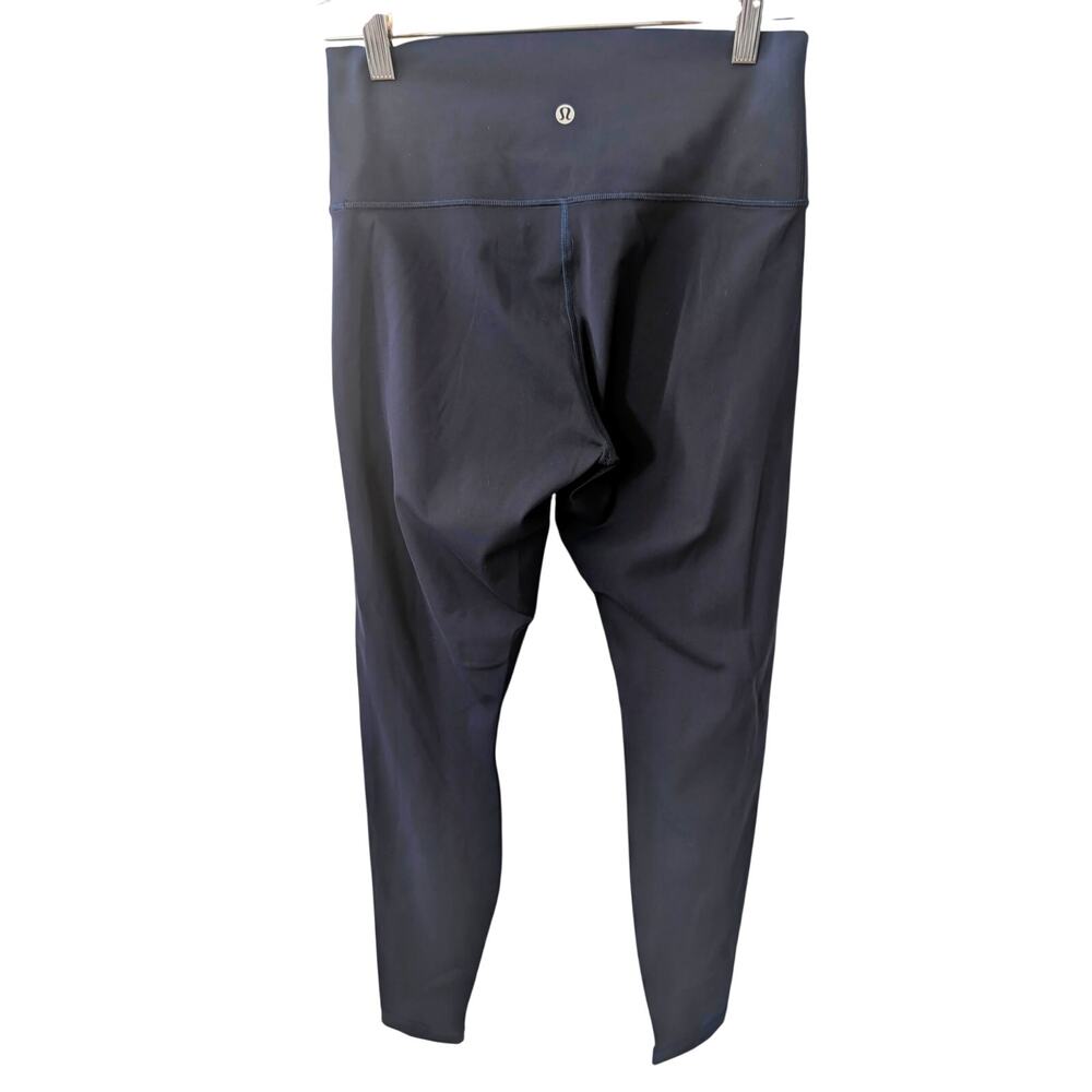 LULULEMON! NAVY BLUE ULTRA STRETCH & COMPRESS, WIDE WAISTBAND LEGGINGS! SIZE 8